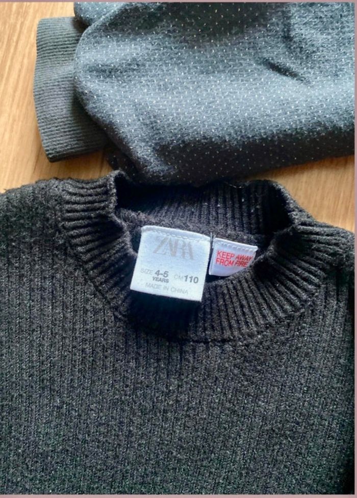 Lot de 2 pulls taille 5 ans parfait état - photo numéro 4