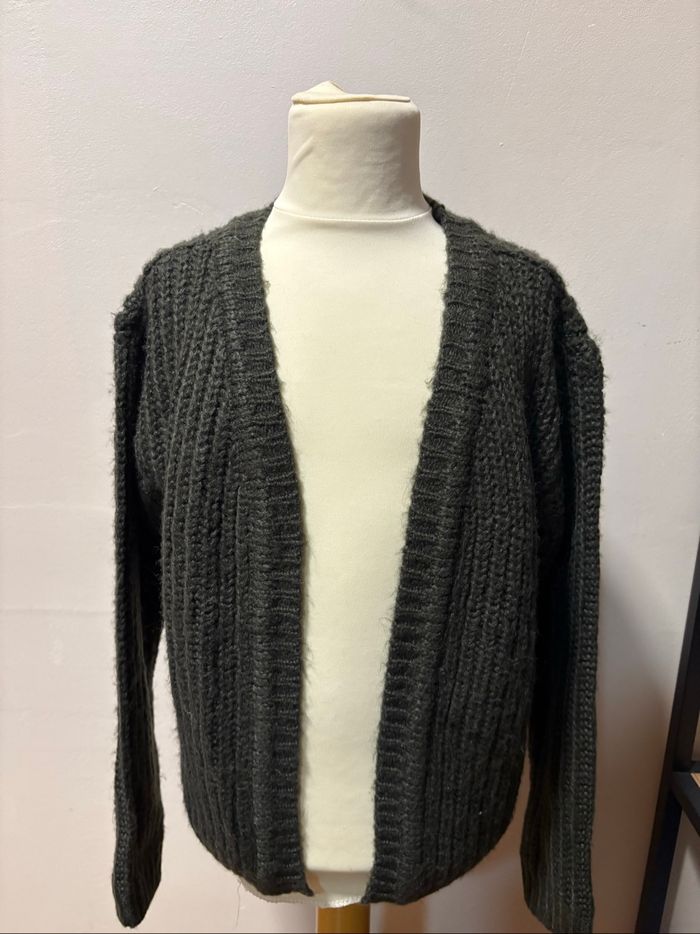 Gilet fille taille 122/128