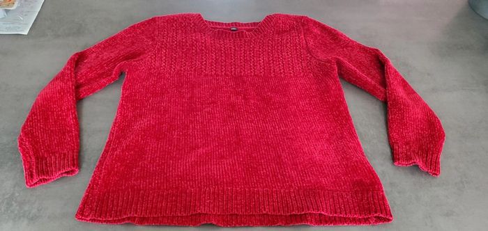 Pull rouge