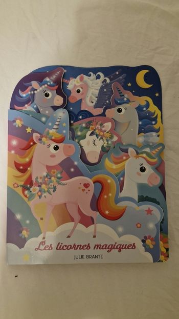 Livre neuf les licornes magiques