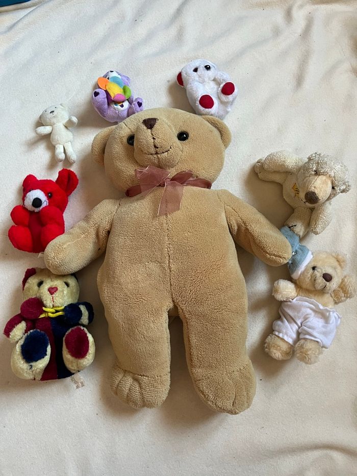 Lot de 8 ours en peluche