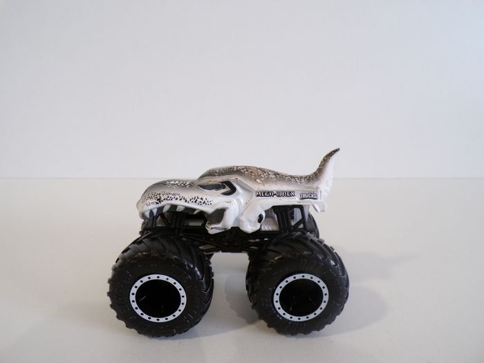 Monster trucks - Hot Wheels - Méga Wrex (J14) - photo numéro 2