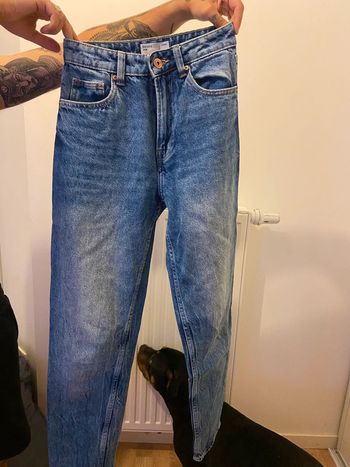 Jean mom fit bleu clair – Bershka