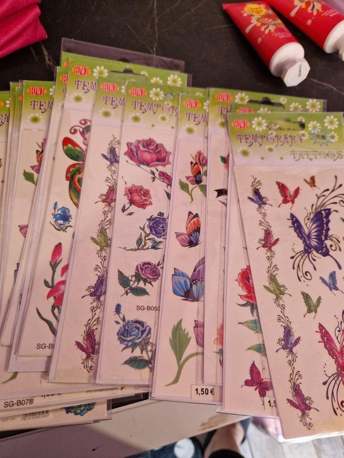 Lot planches a tatouages