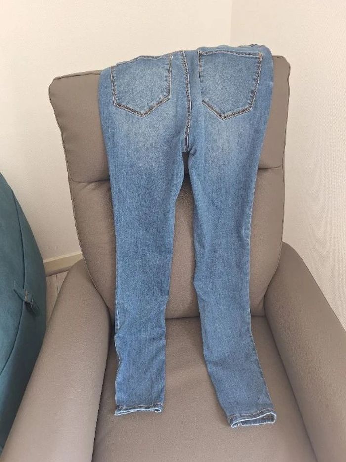 Jean du 36 taille haute Pimkie - photo numéro 7
