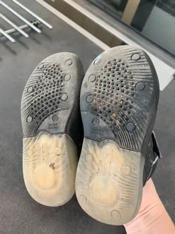 Lot de 3 paires de chaussures taille 24 - photo numéro 3
