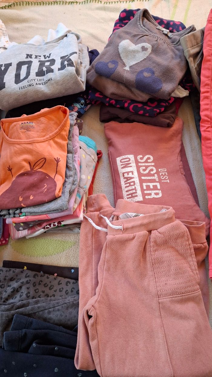 Lot vêtements fille 5ans - photo numéro 4