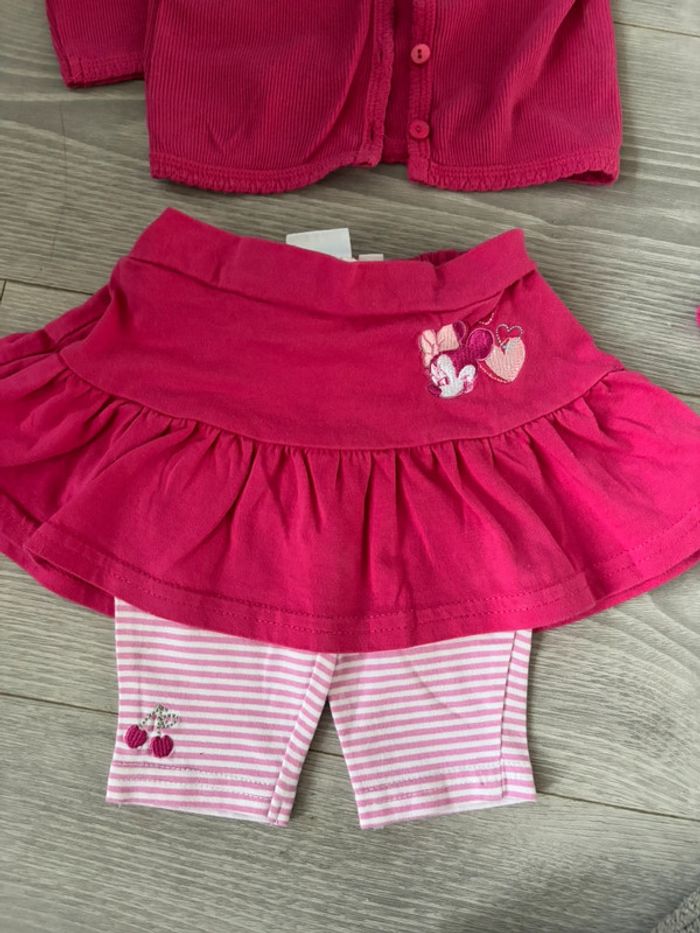 Ensemble 4 pièces Disney taille 6 mois - photo numéro 5