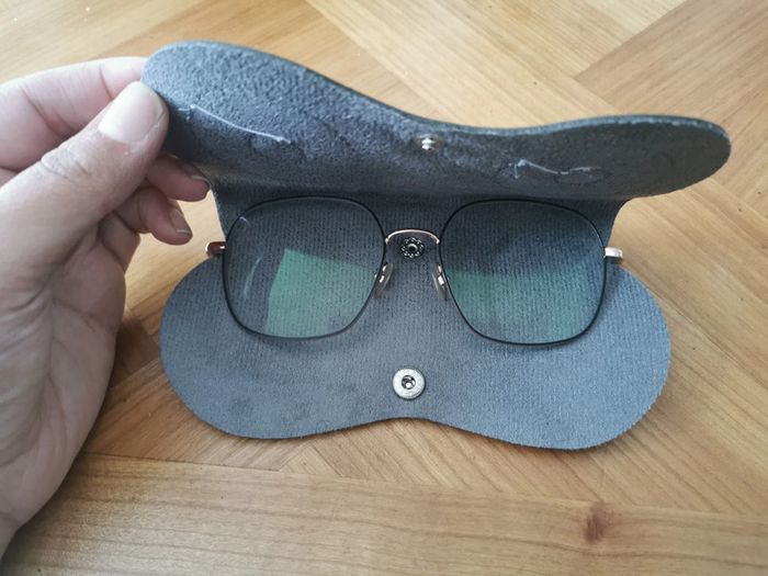 Porte lunettes - photo numéro 2