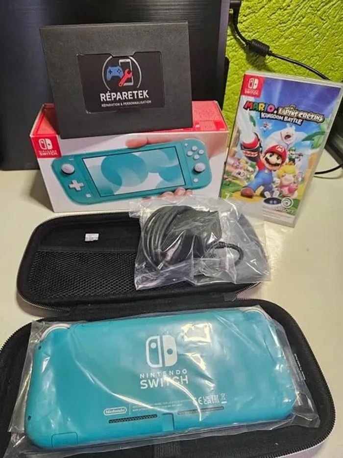 Pack Noël 🎁 Switch Lite (open-box) + Mario & Lapins Crétins NEUF + microSD 64 Go + Housse - photo numéro 4