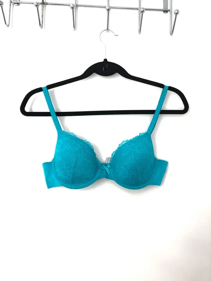 Soutien-gorge bleu turquoise 90C Etam numéro 5 naturel ou ampli classique