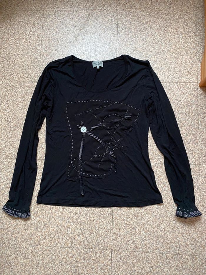 TEE shirt