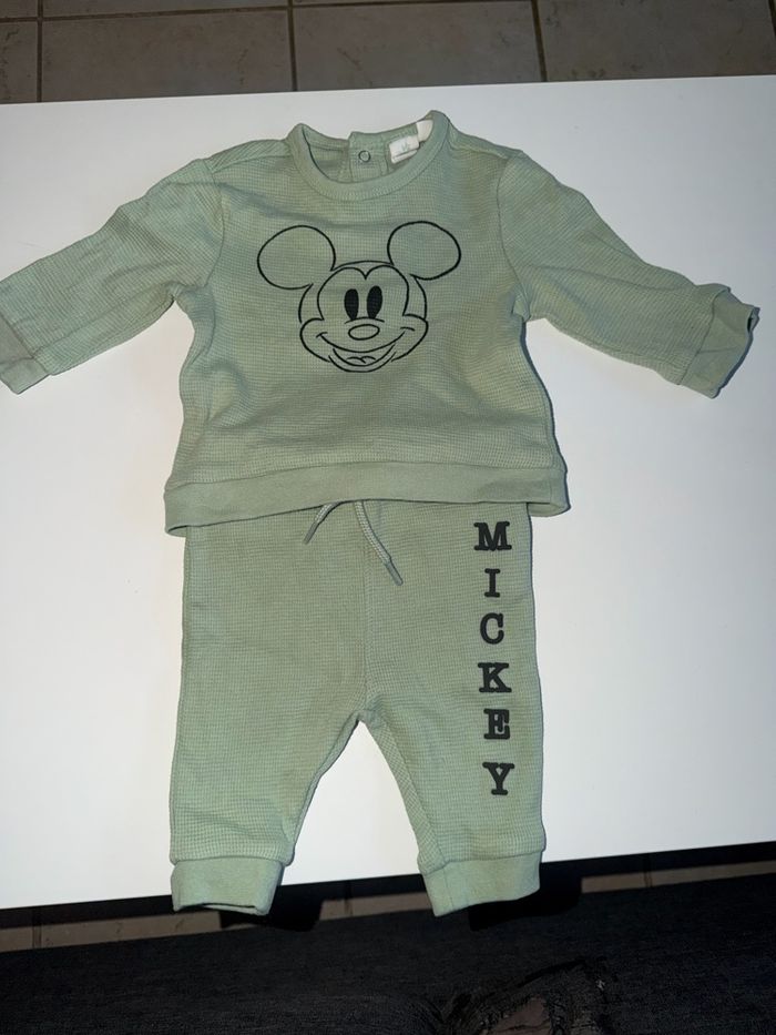 Ensemble Mickey 1 mois
