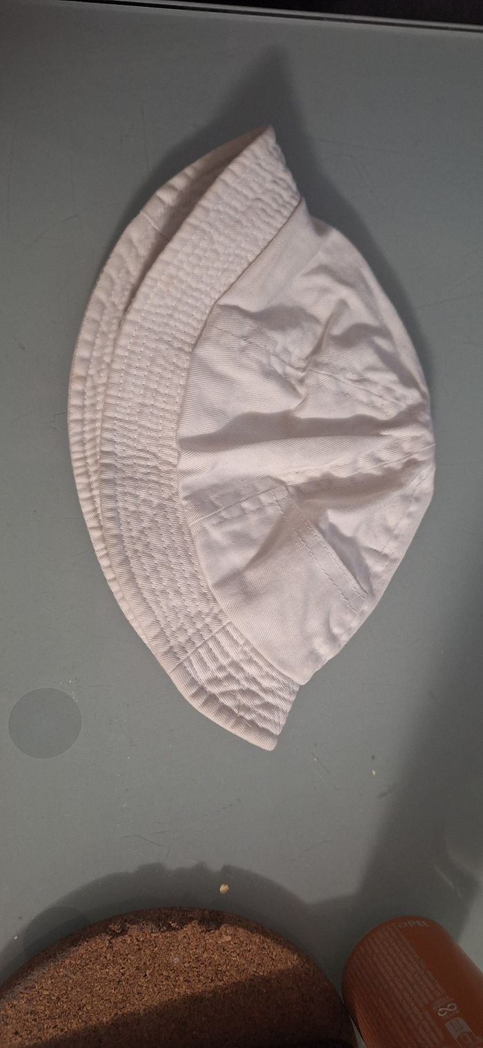 Bob blanc 0-6 mois - photo numéro 1