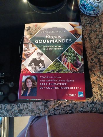 Livre étapes gourmandes neuf