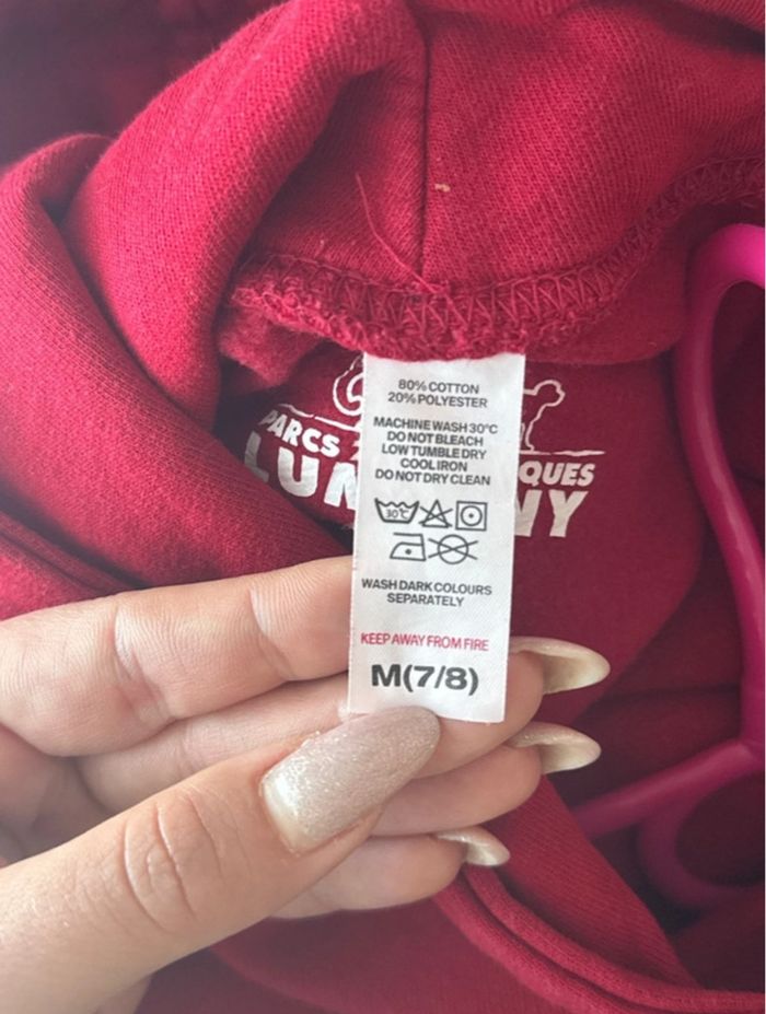 Pull à capuche rouge avec motif Lion King - photo numéro 6