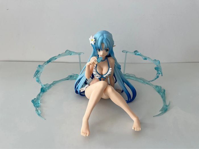 Sword art online figurine asuna