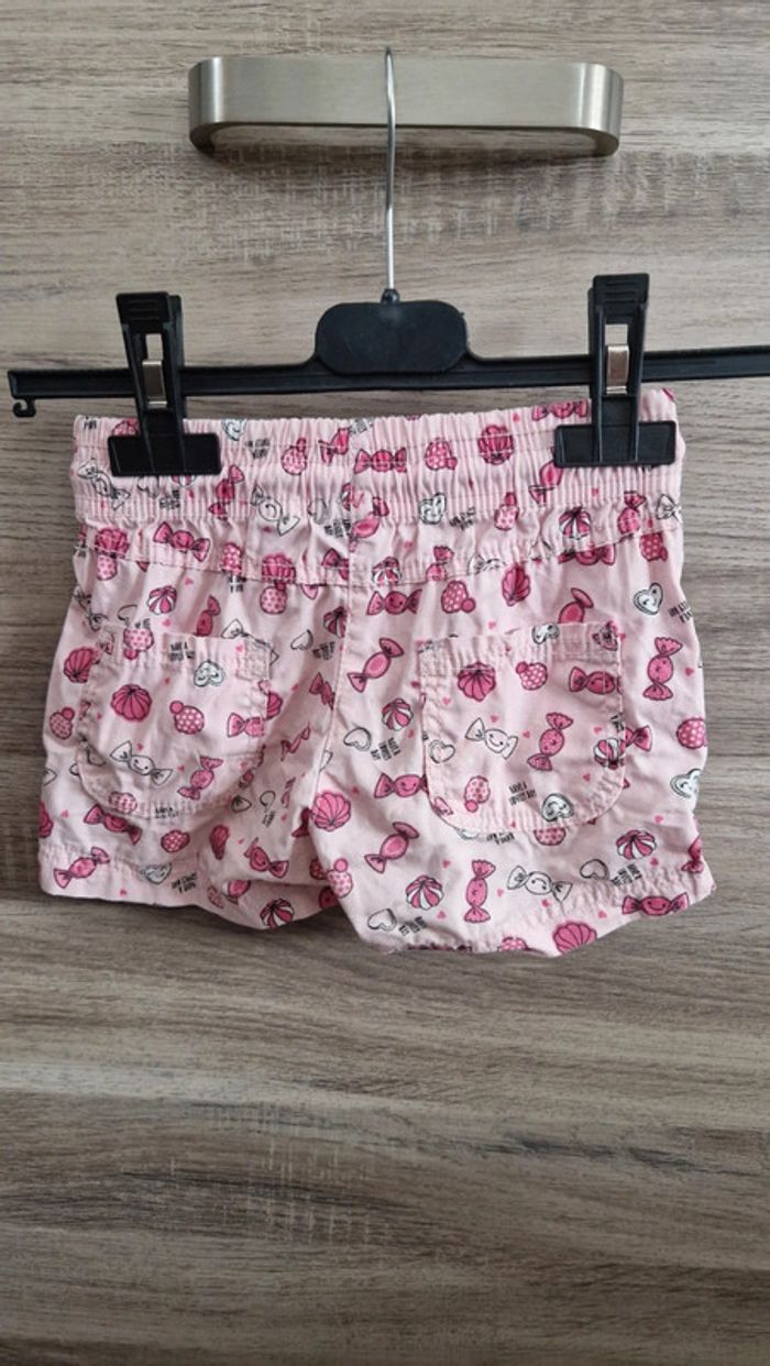 Short. - photo numéro 2