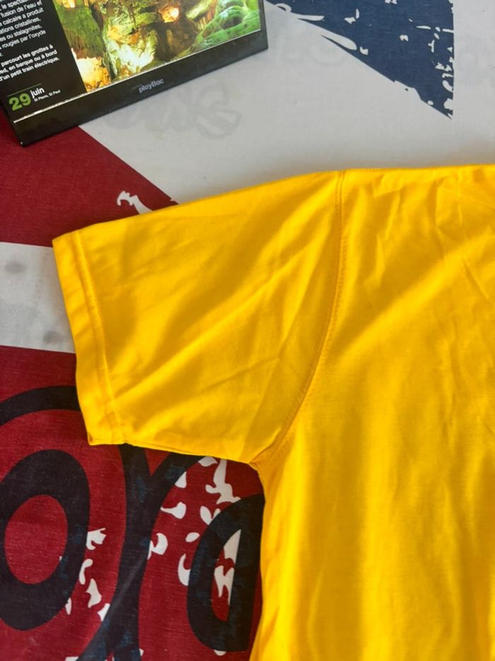 T-shirt Stussy Rework taille M/L jaune moutarde as de pique noir - photo numéro 4
