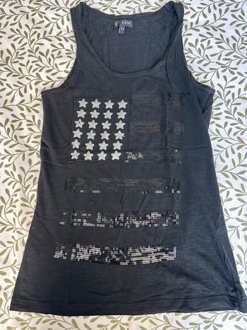 Débardeur noir à sequins