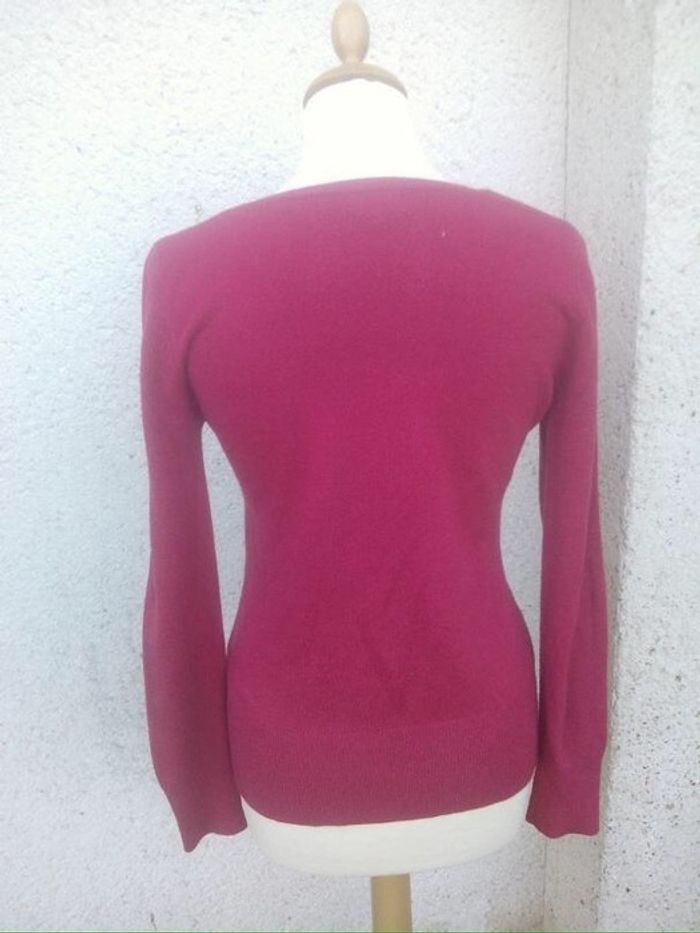 Pull rouge col v - photo numéro 2