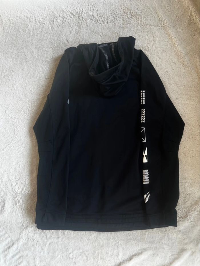 Pull over nike - photo numéro 3