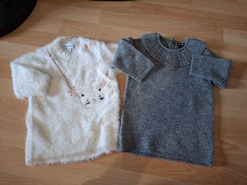 Lot 2 robes