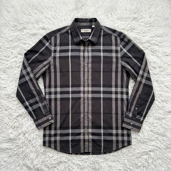 Chemise Burberry à carreaux noir motif écossais taille M en très bon état 