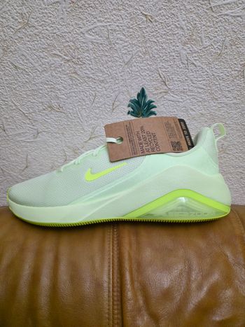 Nike air zoom bella 7