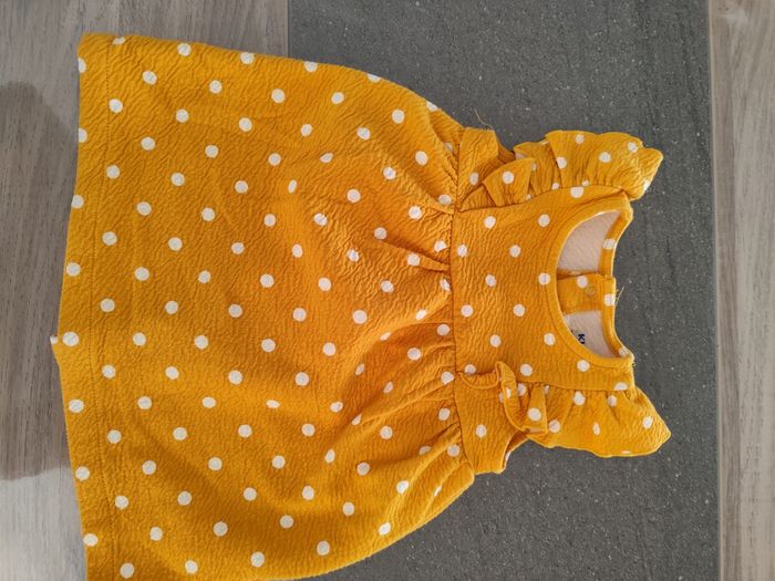 Robe avec pression
