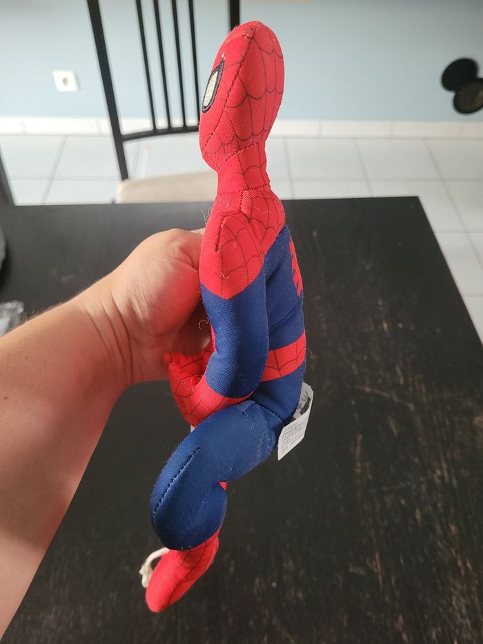 Peluche spider-man - photo numéro 4