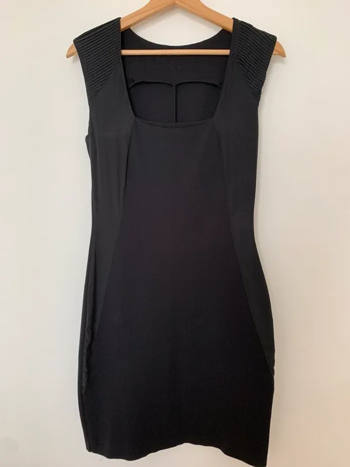 Robe noire