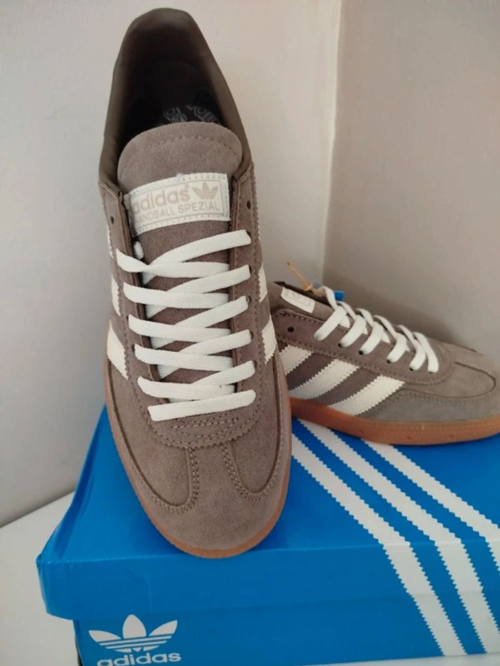 Adidas Handball Spezial taille 42 - photo numéro 4