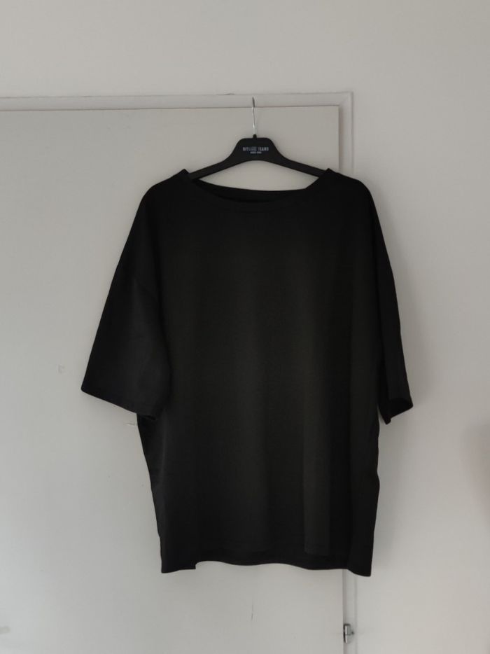 T-shirt femme Taille 5xl noir - Très bon état (Grande taille) - photo numéro 6