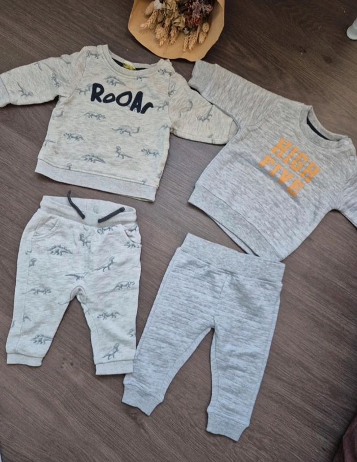 Lot de 2 magnifiques ensembles 6 mois