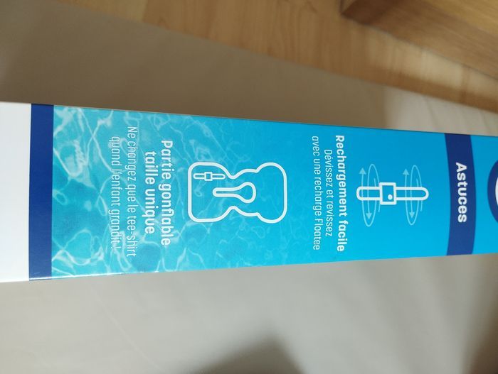 T shirt de bain Floatee taille 3 ans neuf manche longues - photo numéro 7