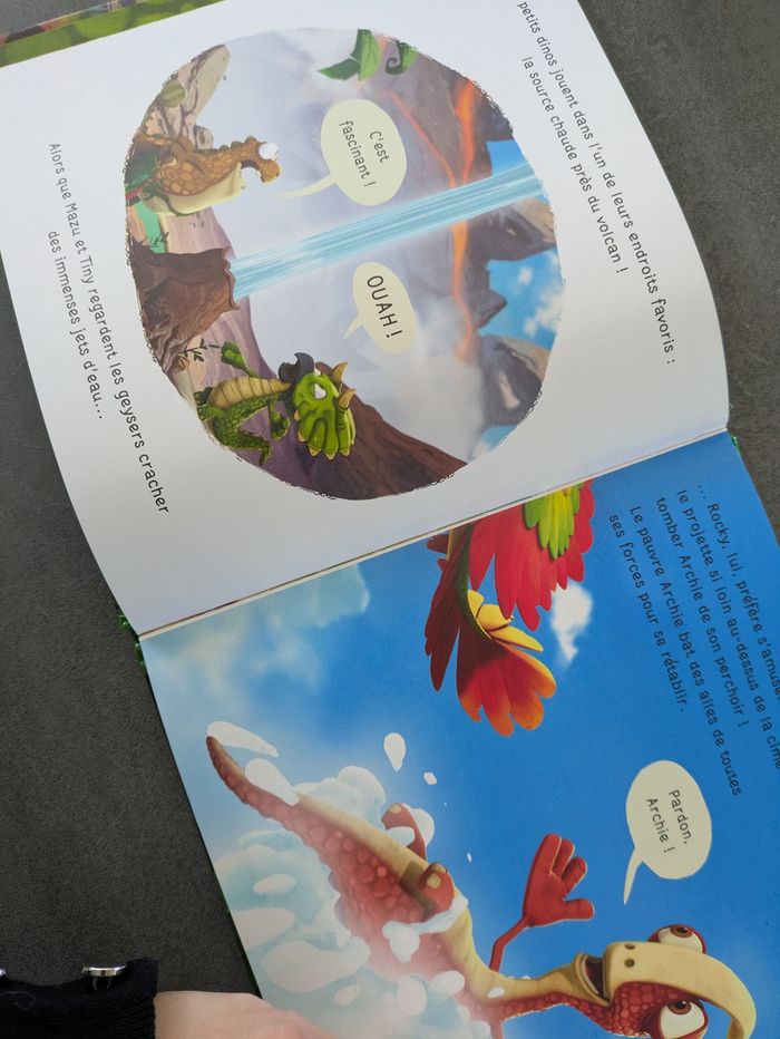 Livre gigantosaurus - photo numéro 2
