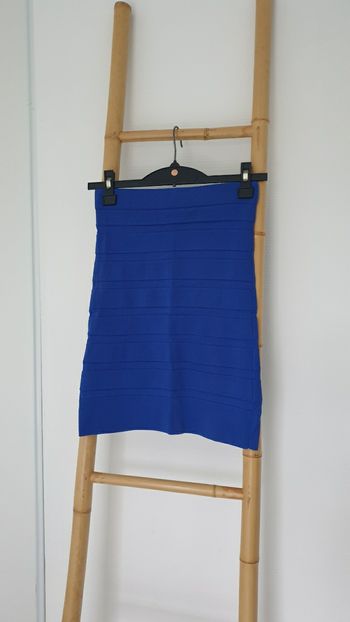 Mini jupe moulante bleu électrique Mango taille S ou 36
