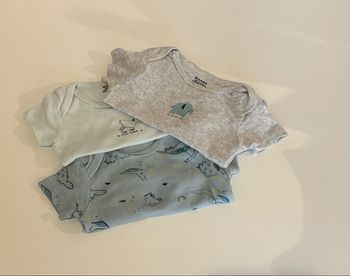 Bodies bébé garçon 9 mois