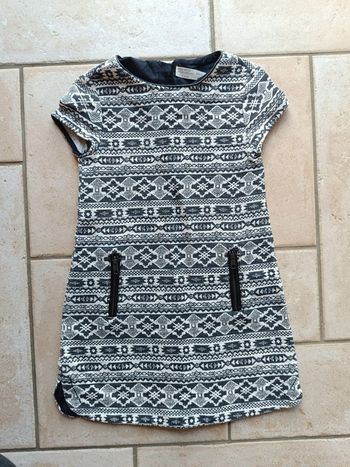 Robe manches courtes Fille 6/7 ans motifs géométriques Zara