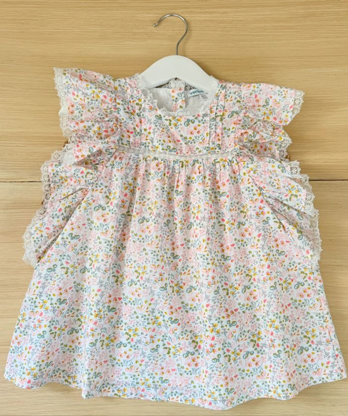 Robe fleurie et dentelle Vertbaudet