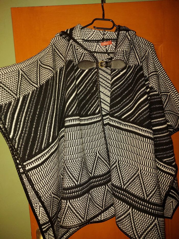 Poncho - photo numéro 2