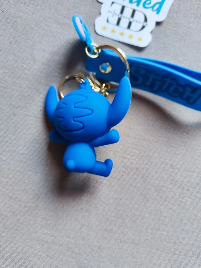 Porte clés Lilo & Stitch bleu - photo numéro 3