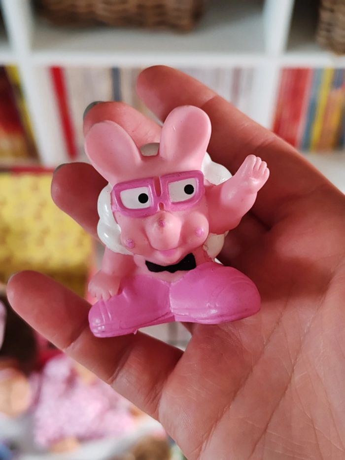 Figurine tonko compagnon finder - lapin rose