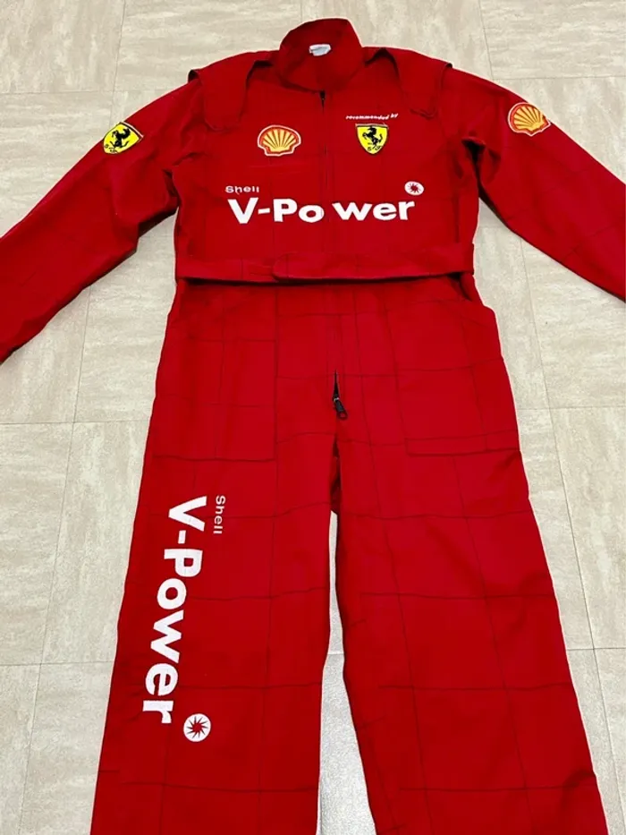 Combinaison Ferrari - photo numéro 4
