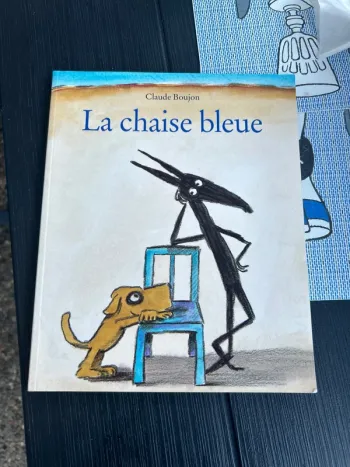 La chaise bleue