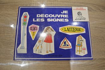 Livre la joie d 'apprendre je découvre les signes les presses d'or