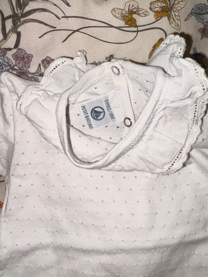 T-shirt petit bateau 3 mois - photo numéro 4