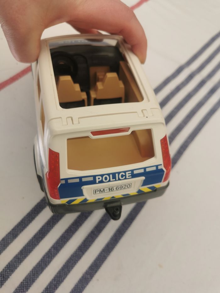 Playmobil city action 6920 Voiture de Police - photo numéro 6