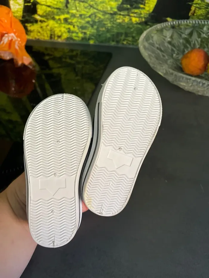 Chaussure fille taille 21 - photo numéro 3